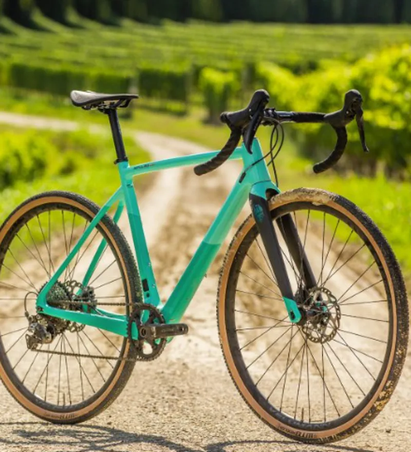 Bianchi Impulso Pro GRX600 Gravel Bike in Aquamarine and Celeste 2023-2